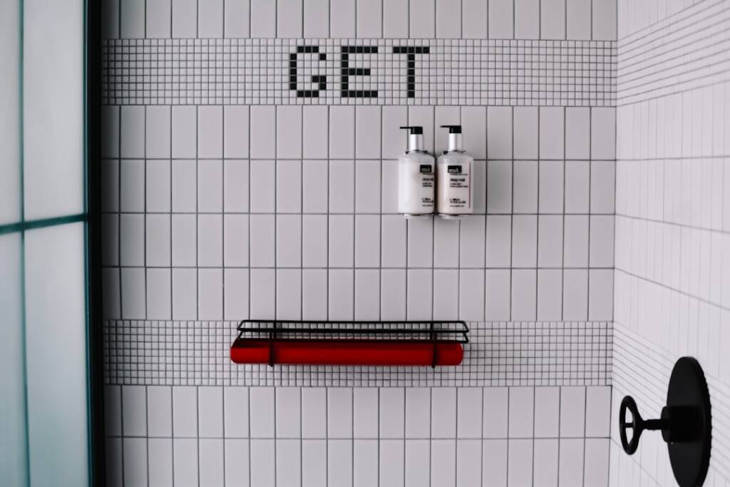 Downtown Brooklyn Bathroom Updates: Seasonal Timing Tips for Brooklyn Bathroom Renovations