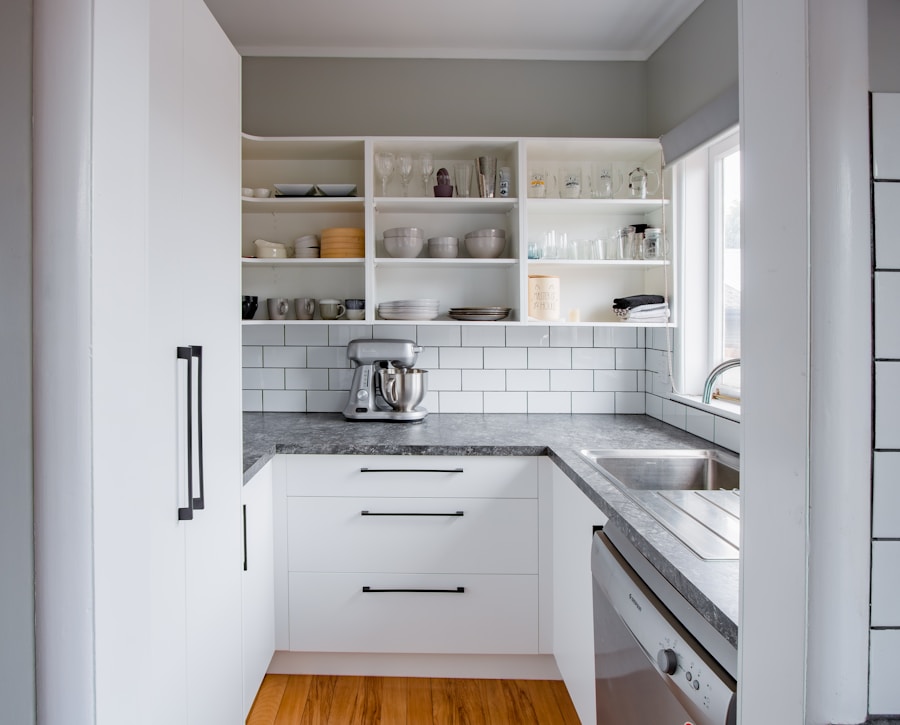 Affordable Kitchen Renovation Brooklyn: Smart Kitchen Layouts for Compact Brooklyn Homes 4 Affordable Kitchen Renovation Brooklyn: Smart Kitchen Layouts for Compact Brooklyn Homes