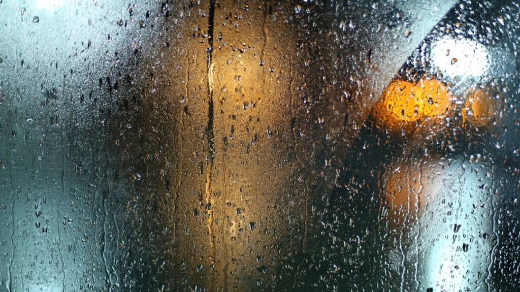 Bathroom Lighting Installation: Choosing Materials That Last in Humid Brooklyn Baths