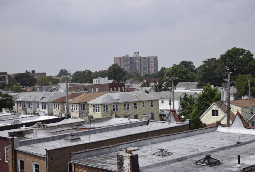 Brooklyn Roofing Contractor New Builds: Planning Outdoor Space in Urban New Builds