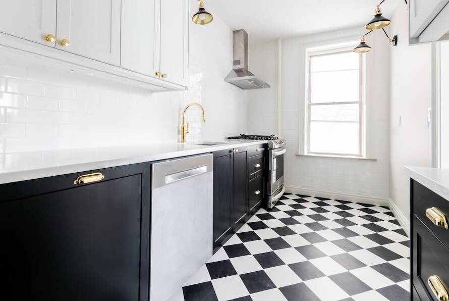 Kitchen Flooring Contractor Brooklyn: Top 3 Renovation Mistakes and How to Avoid Them