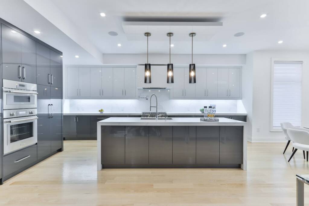 How Much Does Kitchen Cabinet Refacing Cost in Brooklyn?