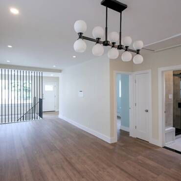 1034 Crawford