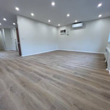 1439 East 4th Street