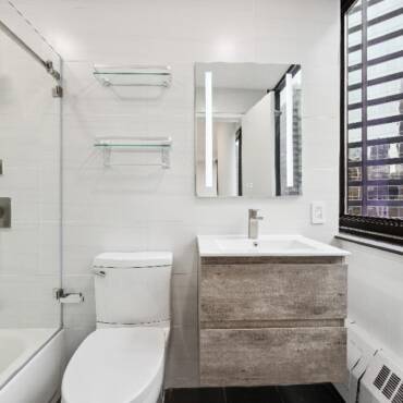 224 East 52nd
