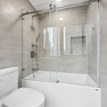 224 East 52nd