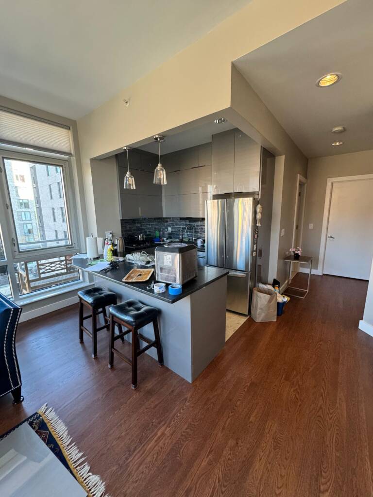 270 Second Ave