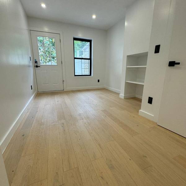 840 green ave Brooklyn 12