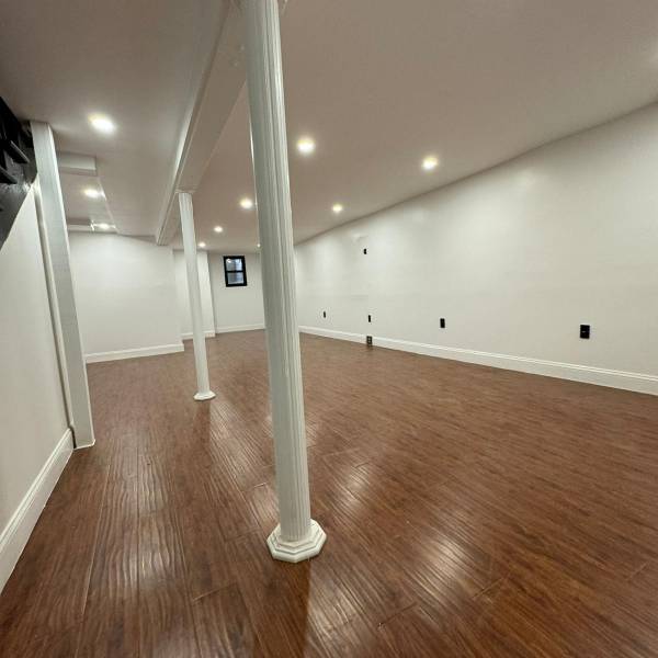 840 green ave Brooklyn 15
